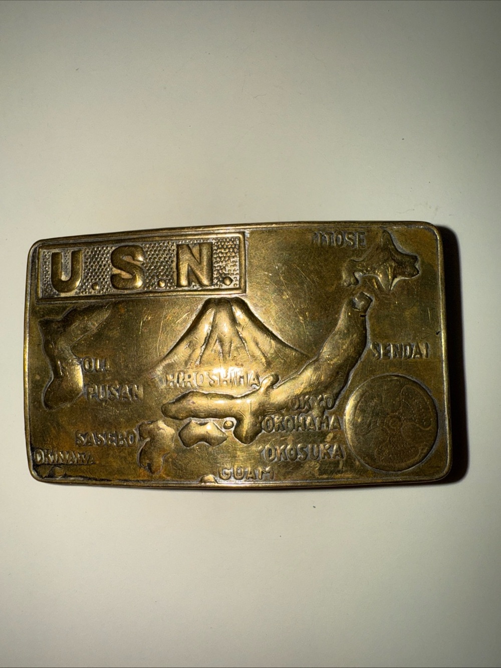 VINTAGE BRASS U.S.N. NAVY PACIFIC THEATER BELT BUCKLE 40's-50's JAPAN/KOREA MAP